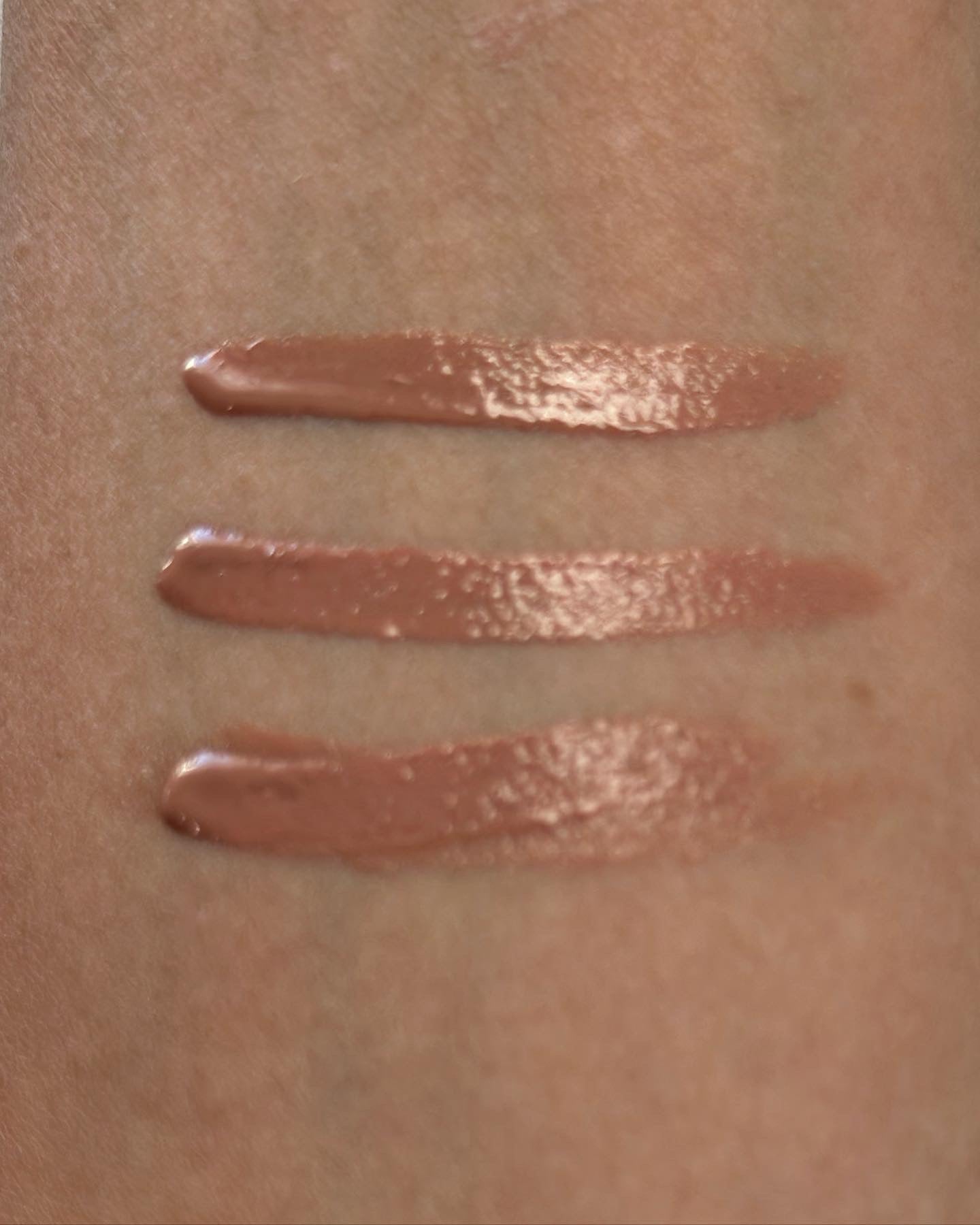 LIP GLOSS 17
