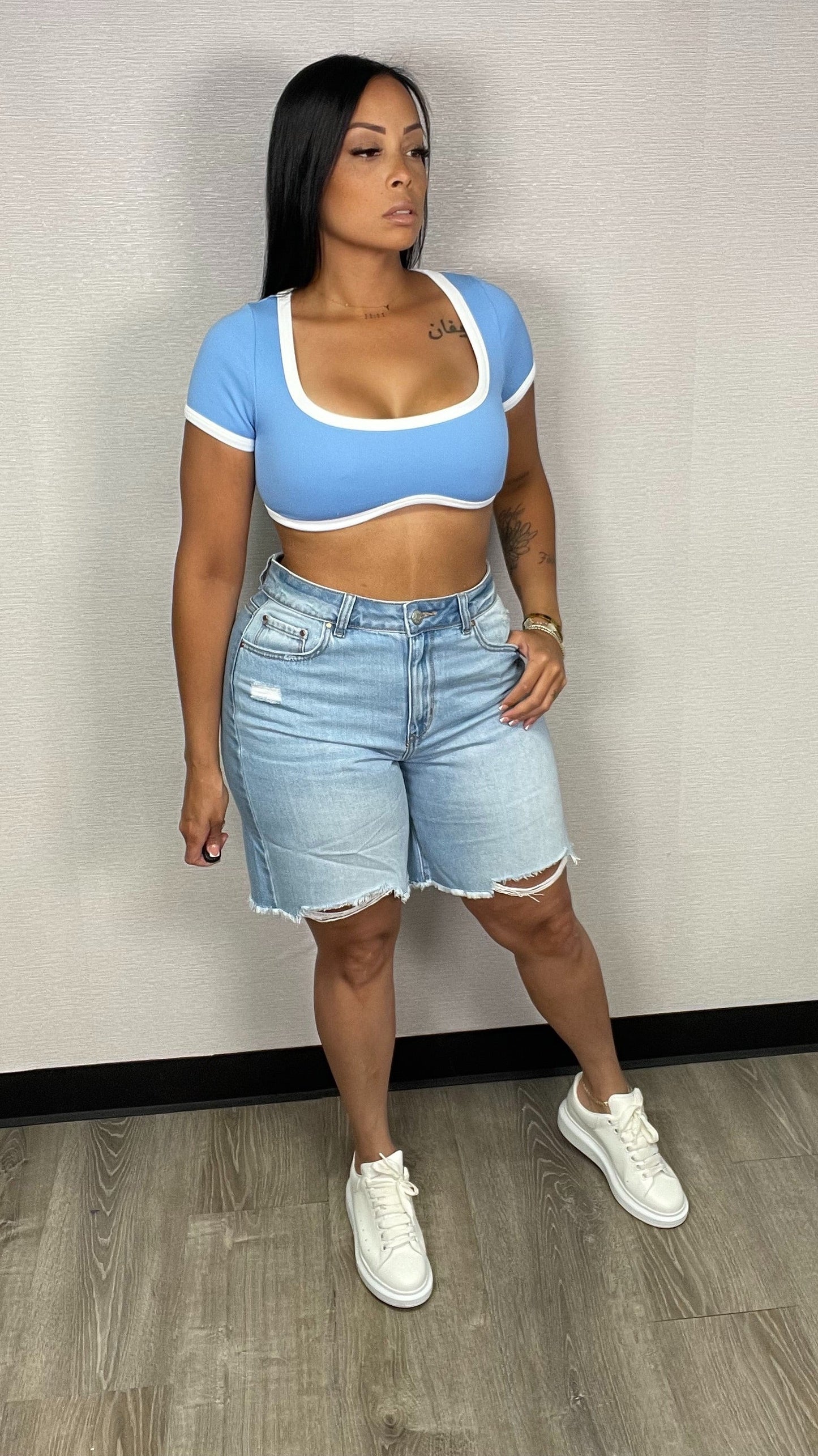 BLUE AND WHITE ONE SIZE TOP