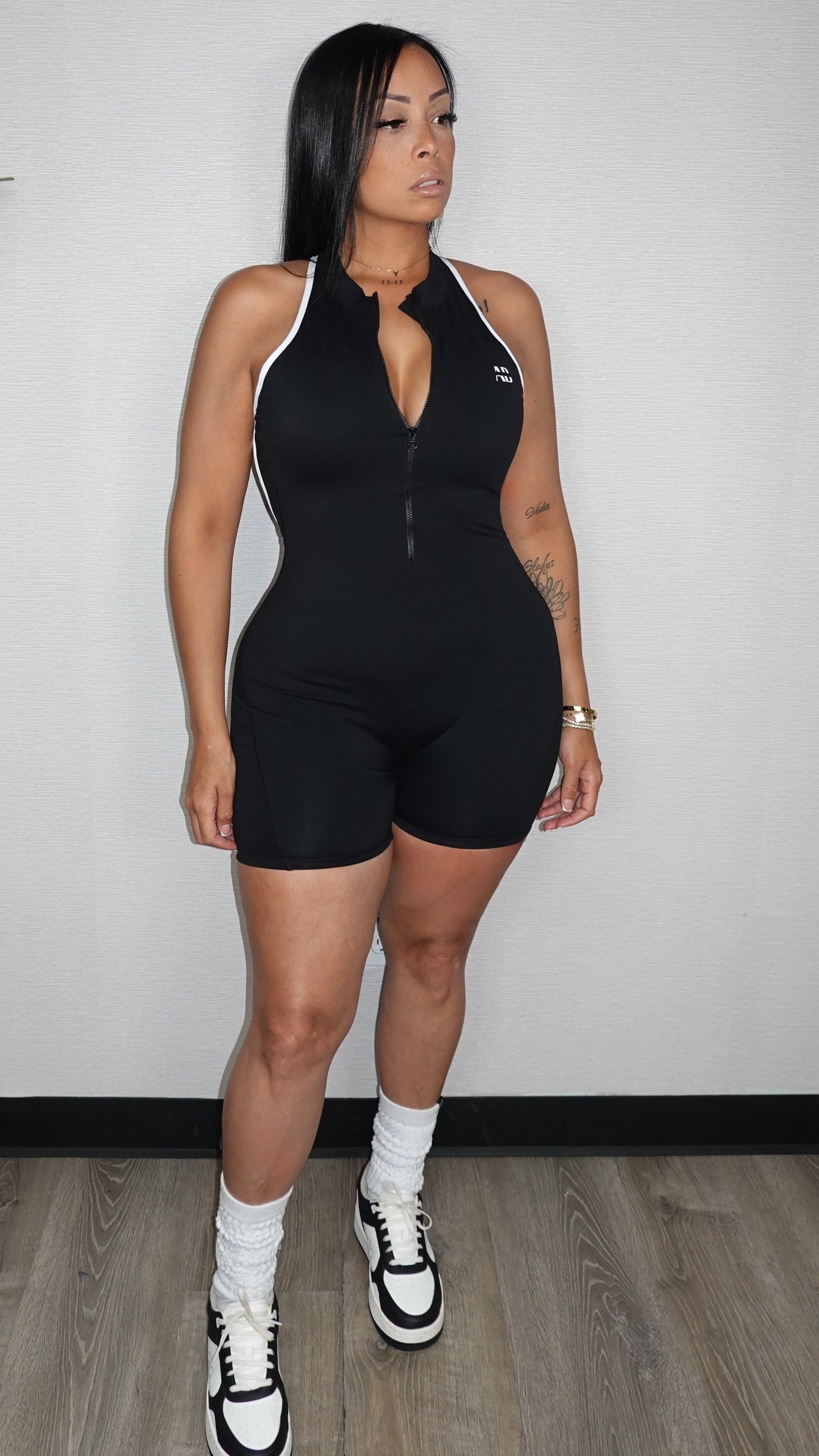 THARY AB BLACK ROMPER