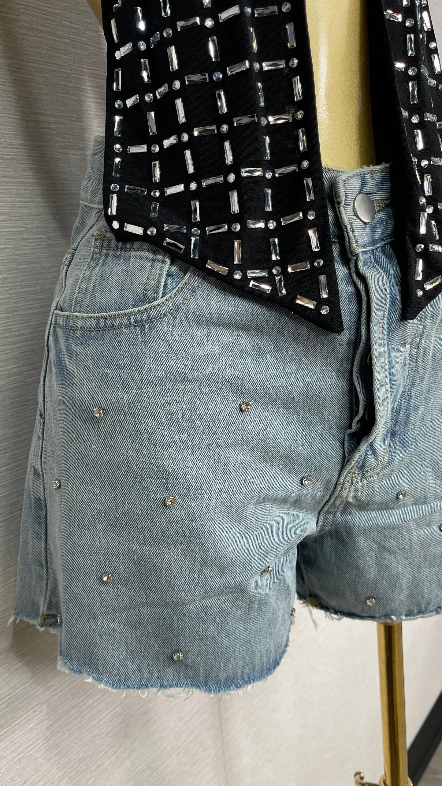 KIMMY STUDS DENIM SHORTS