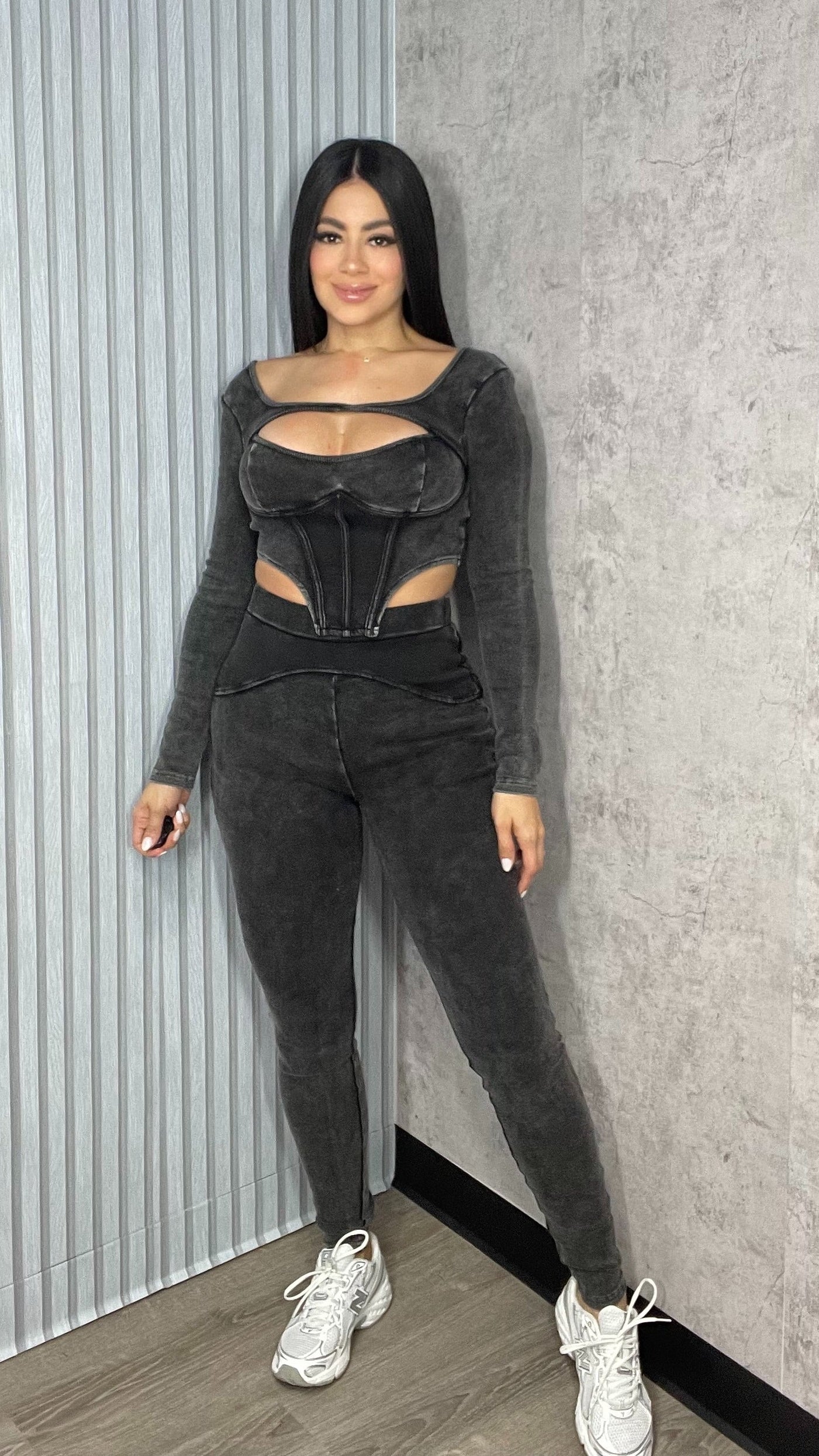 Vivian Mineral Set Black