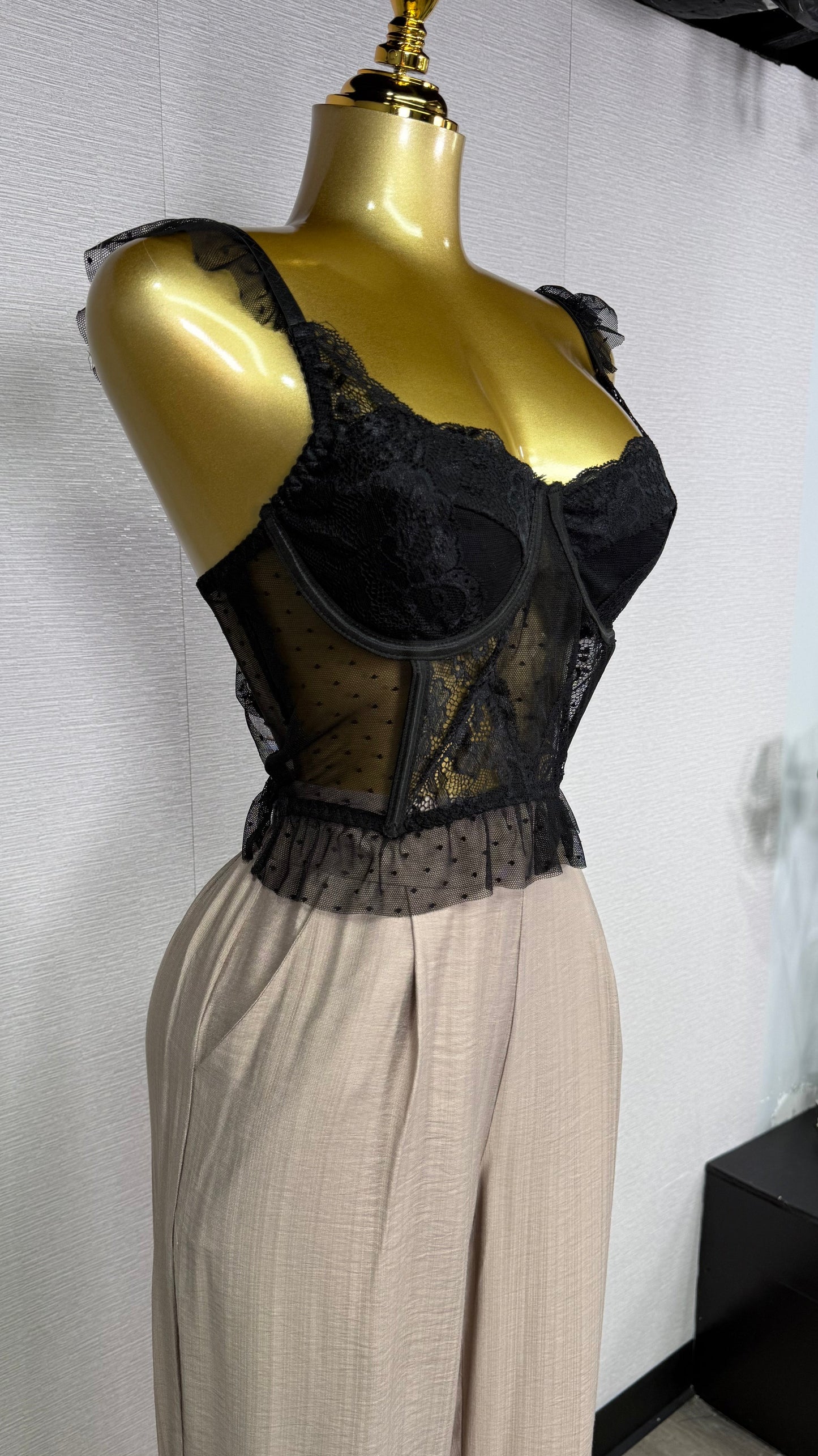 LUCIA BLACK TOP