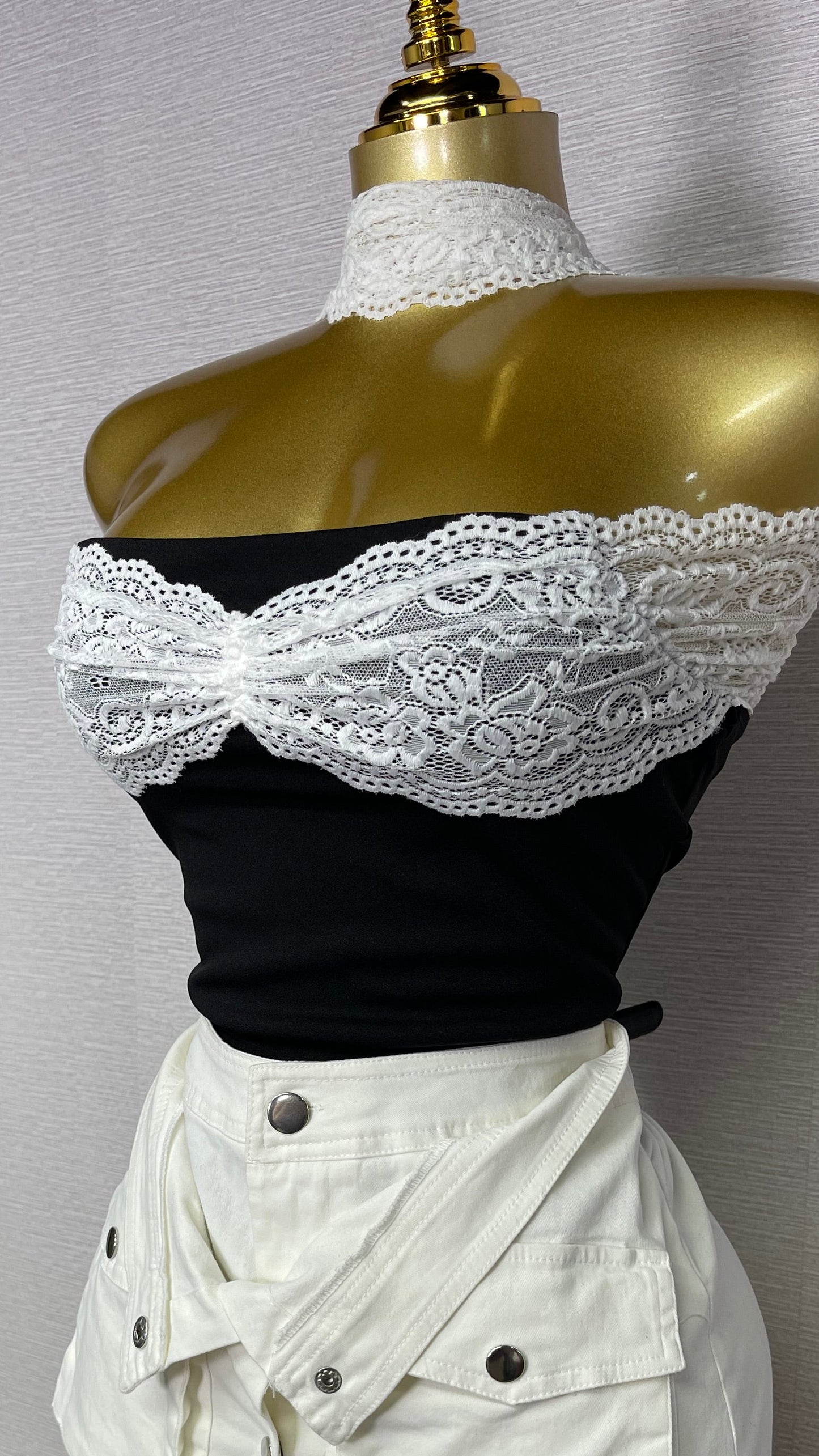 LACE ROMANTIC TOP