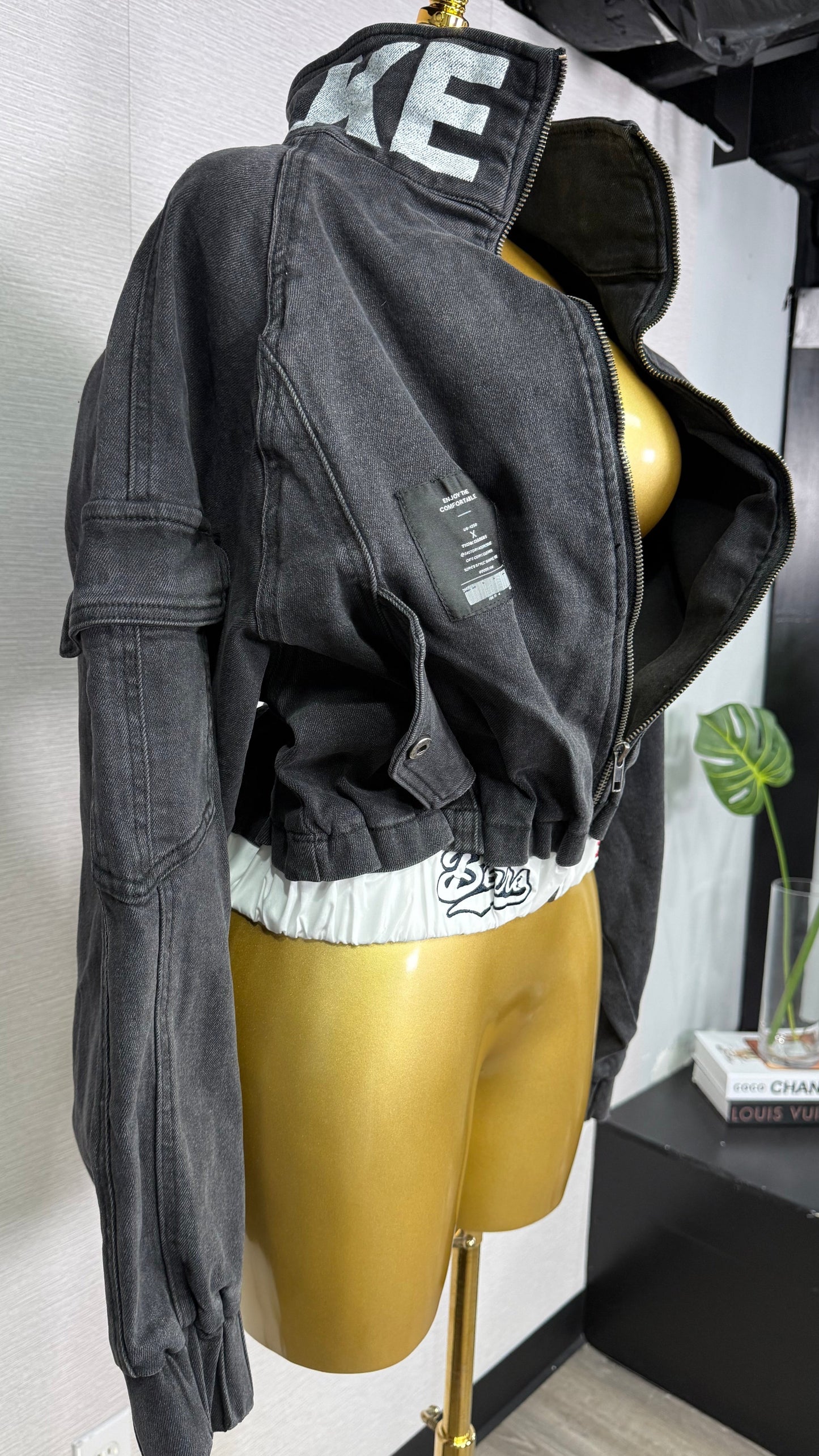 KAROLINE BLACK DENIM JACKET