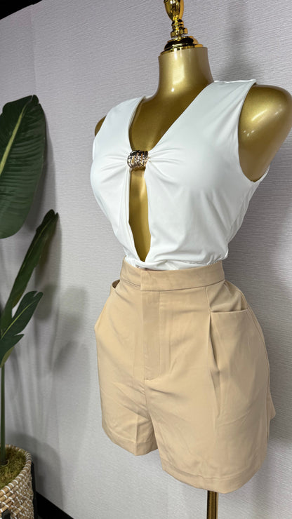 DRESSY NUDE SHORTS PANTS