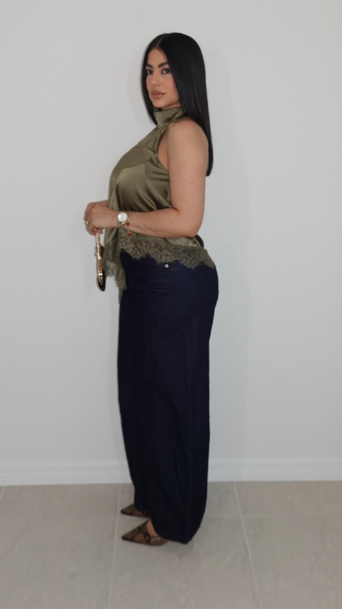 ALONDRA LACE TOP OLIVE