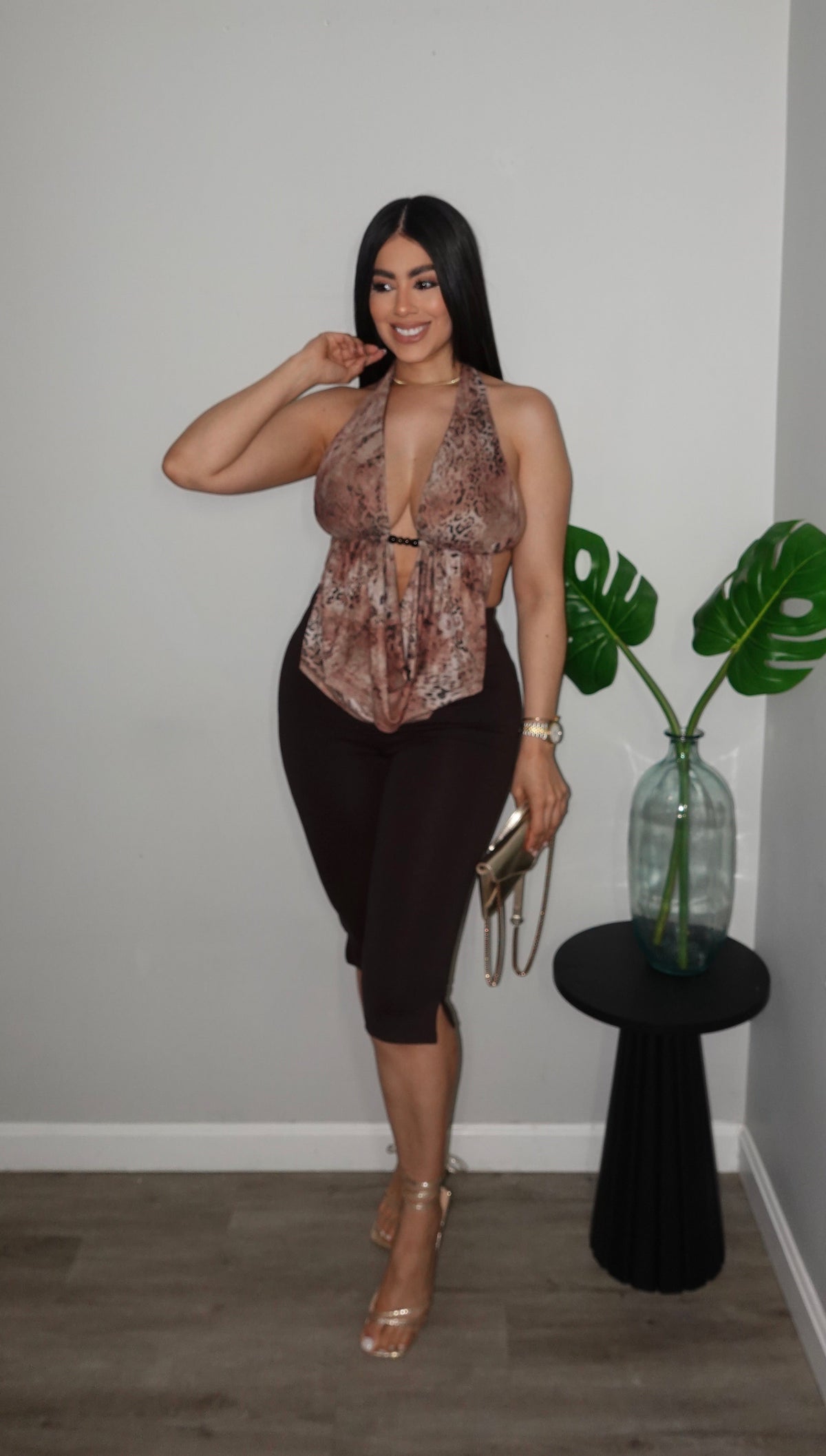 BROWN CAPRI PANTS