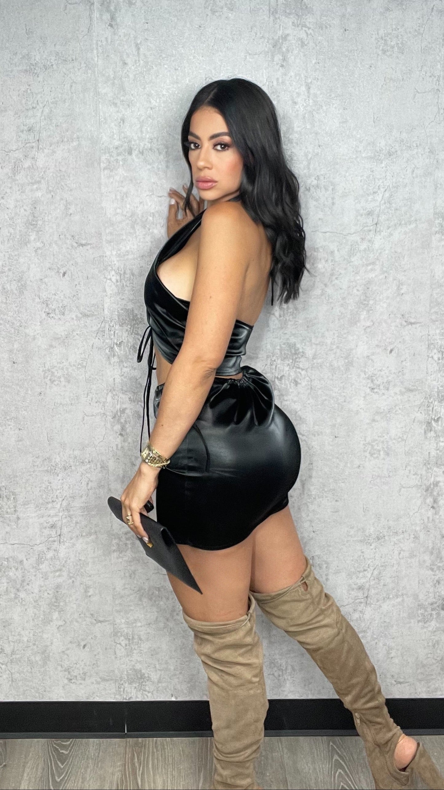 Maraya Black Leather Set