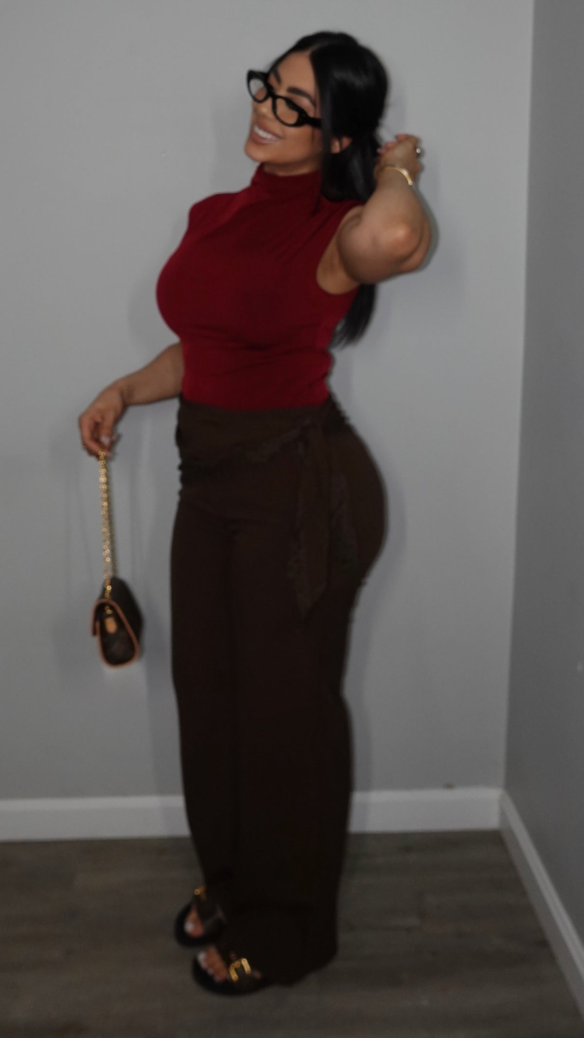 TURTLE NECK BURGUNDY TOP