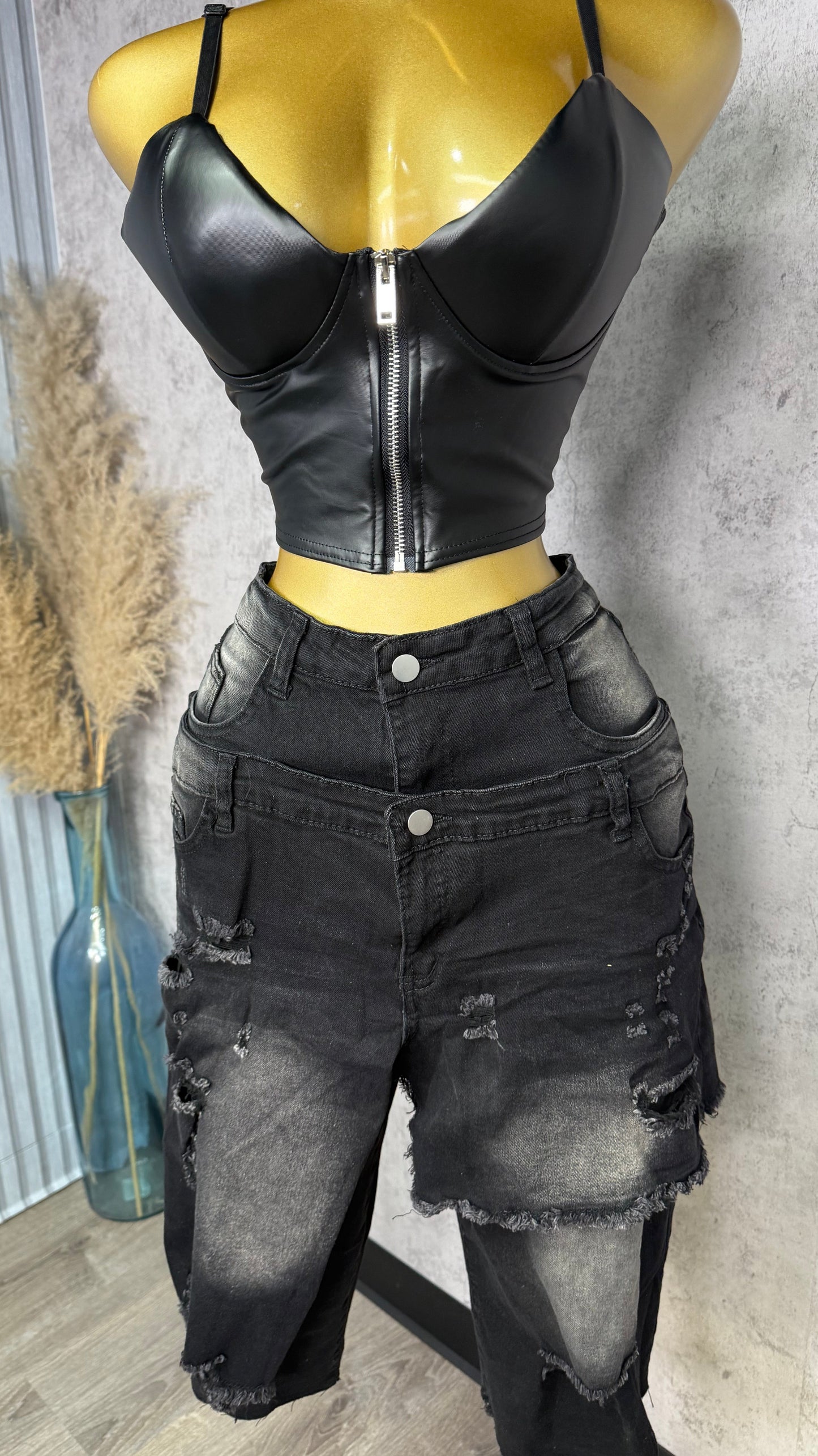 ARIANNA BLACK BUSTIER