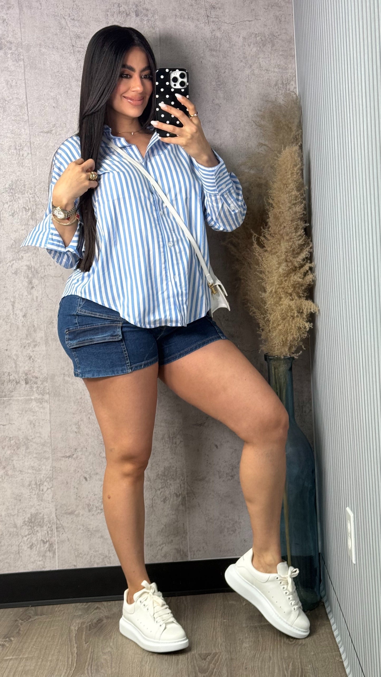 MANEY BLUSA AZUL Y BLANCA