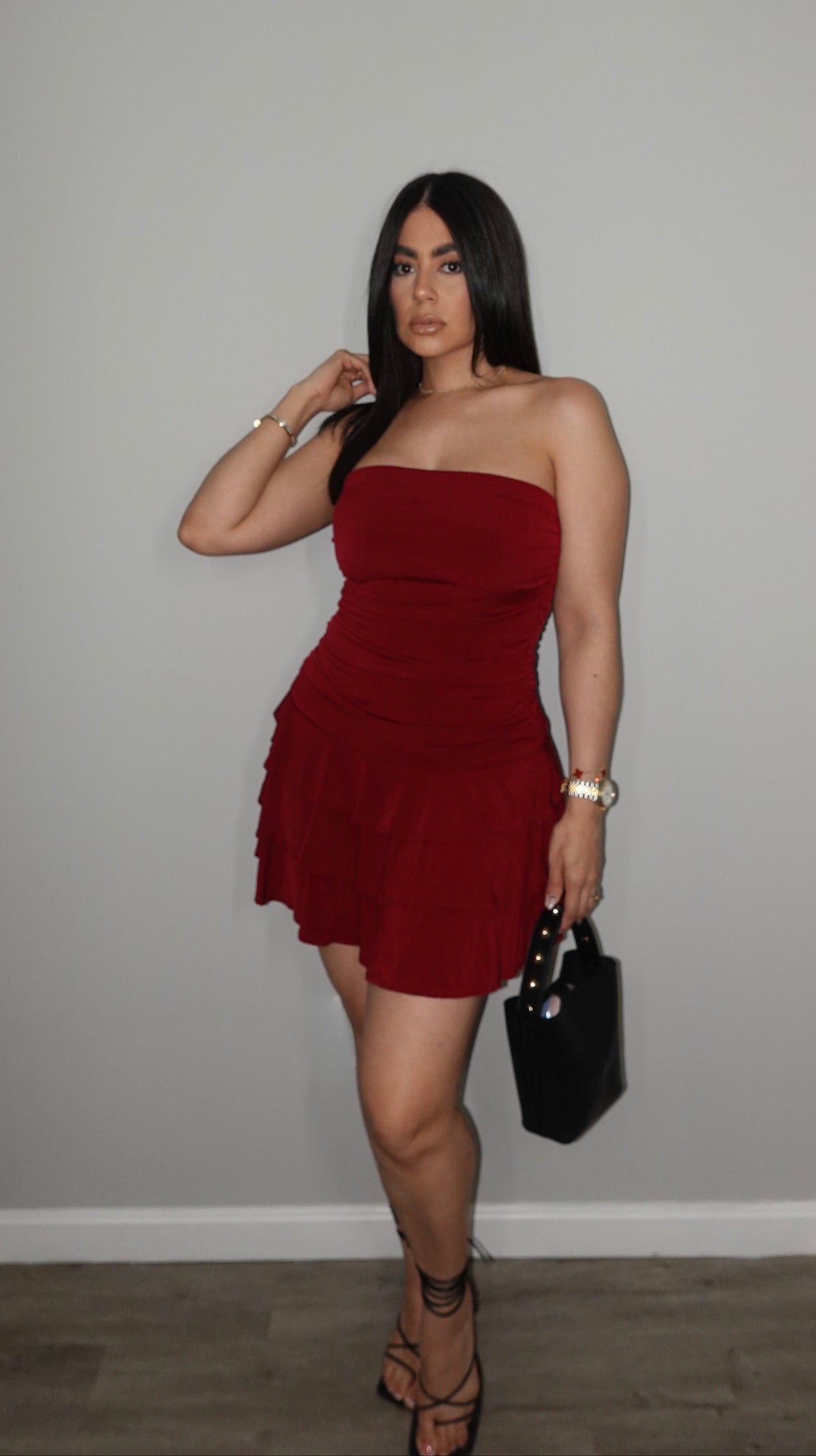 STRAPLESS BURGUNDY DRESS