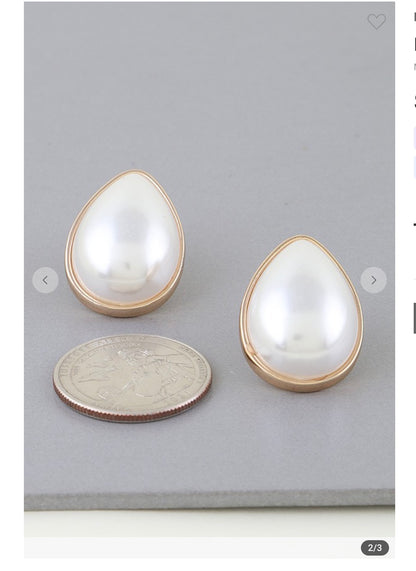Modest Pearl Teardrop Earrings